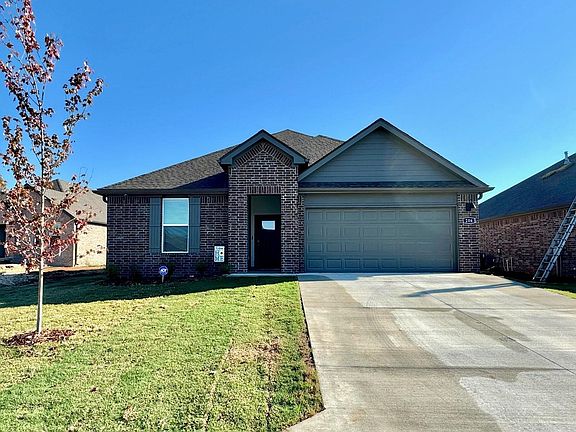 3rd image of 206 Mikah Dr