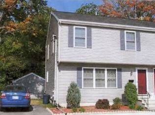 4 Farnum St, Blackstone, MA 01504