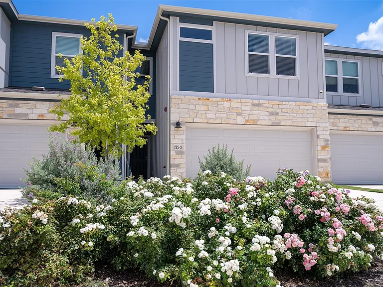 225 Texas Agate Dr #3 — Photo 2