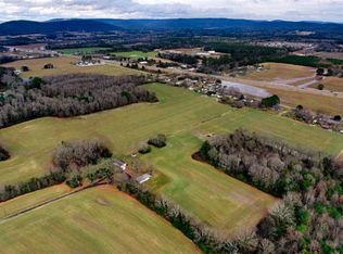 147 Tressye Ln, Owens Cross Roads, AL 35763