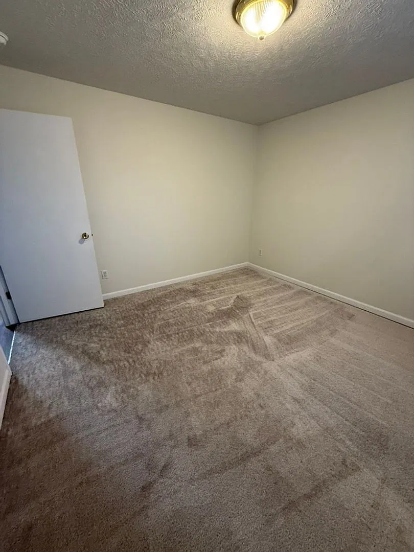 1701 / 1705 RT Dunn — Photo 4