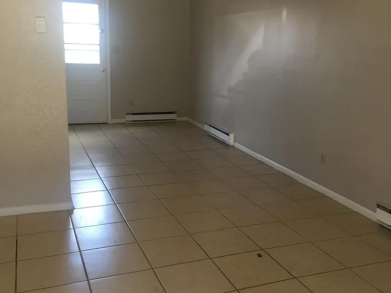 1164 Eastgate Mnr #1165 — Photo 8