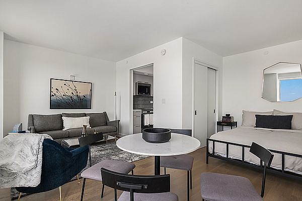 1st image of 15 Bridge Park Dr APT 11F