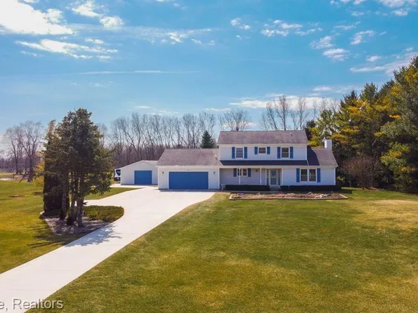 22480 33 Mile Rd, Armada, MI 48005