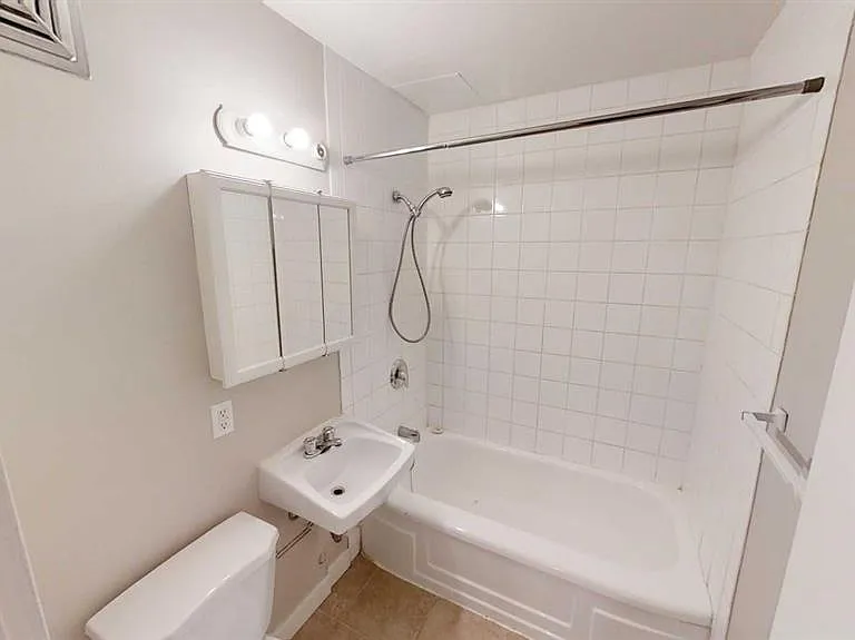 9932 105th Ave #108 — Photo 9