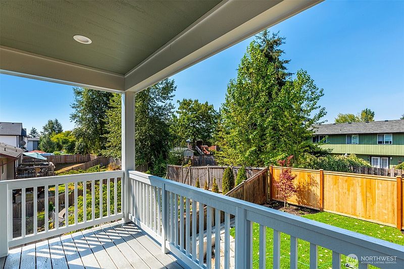 2nd image of 3330 58th Avenue NE