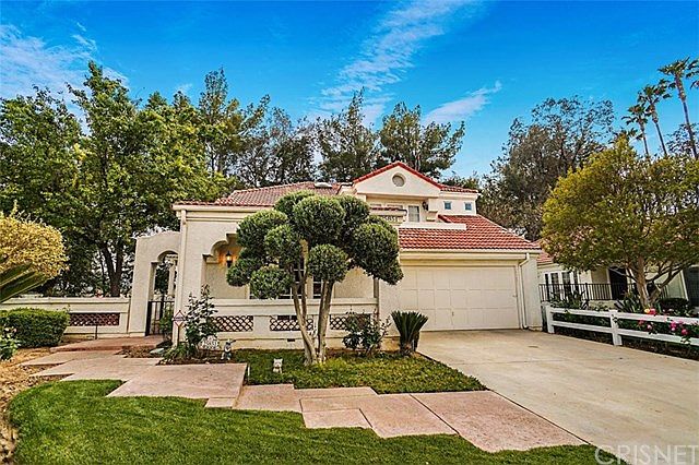 1st image of 25851 Bellis Dr