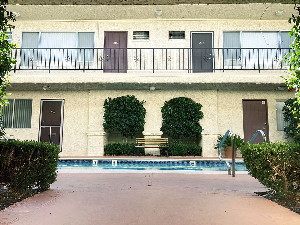 1st image of 13930 Burbank Blvd APT 214