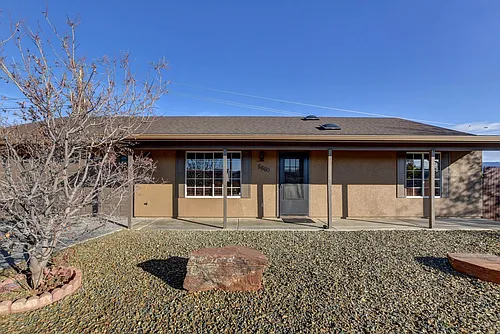 8660 E Manley Dr Photo 1
