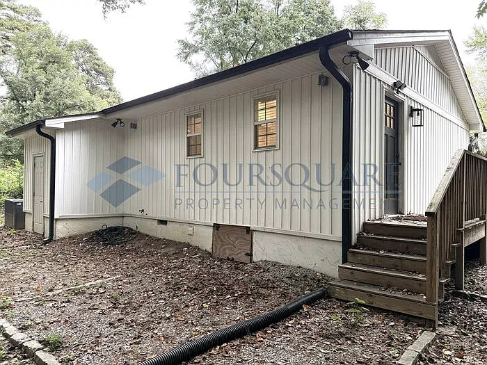 3 bed, 2.0 bath, 1023 sqft, $1,997 — Photo 4
