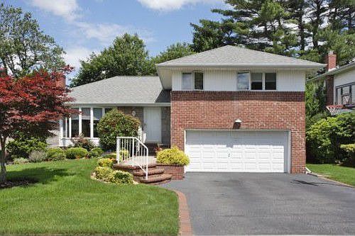 1st image of 56 Parkway Dr