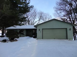 501 Lake Wisconsin Dr, Merrimac, WI 53561