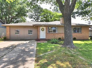 1753 S Pecan Ct, Broken Arrow, OK 74012