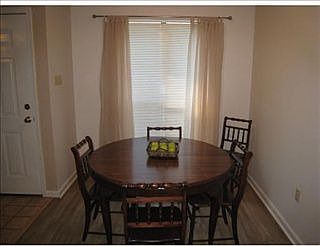 4th image of 204 Pineridge Ct