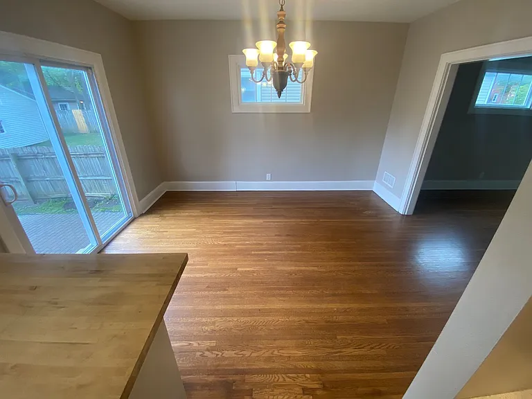 1323 W 3rd Ave — Photo 10