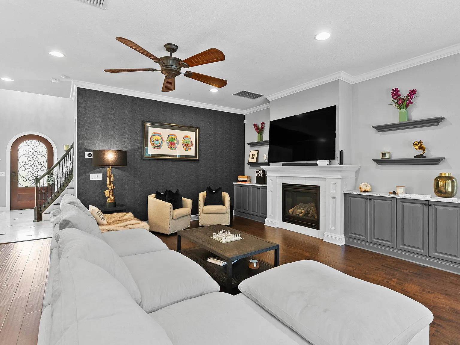 5 bed, 3448 sqft, $12,495 — Photo 4