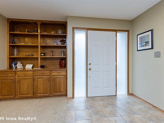 3rd image of 3513 Oak Creek Pl