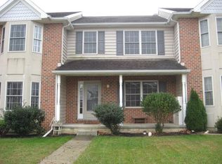 648 Chickadee Dr, Lititz, PA 17543