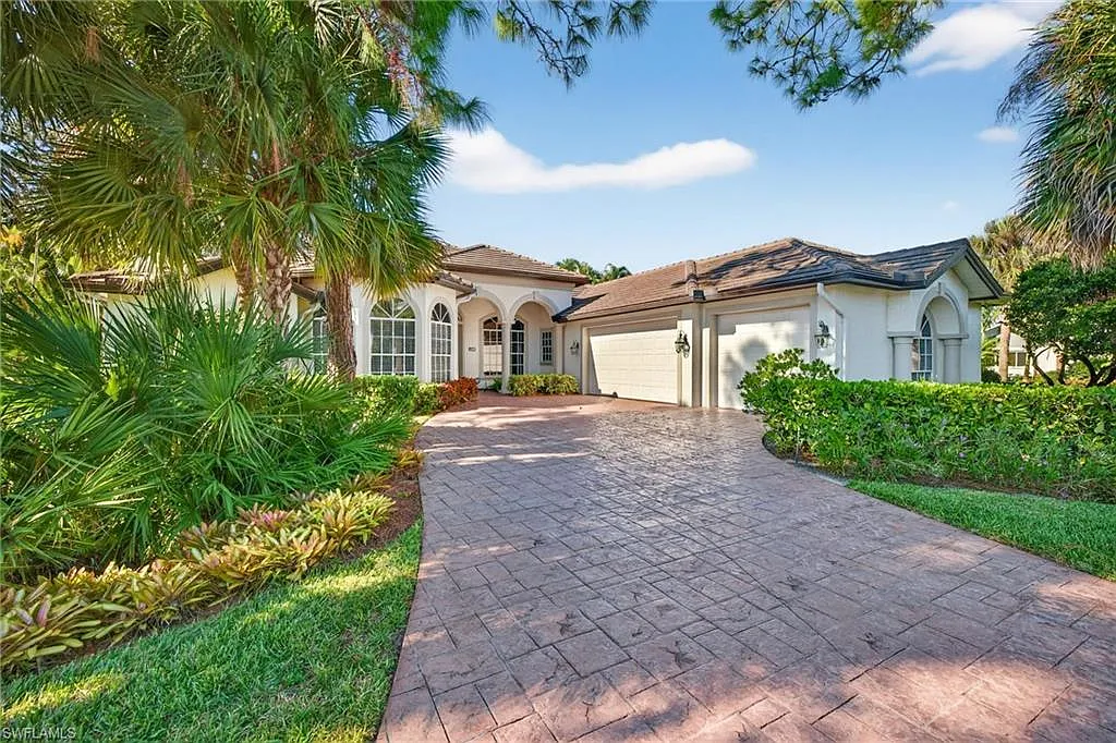 3 bed, 3.0 bath, 3100 sqft, $7,950 — Photo 3