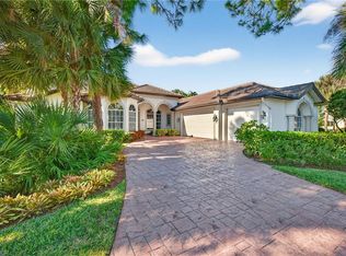 2229 Goshawk Ct, Naples, FL 34105