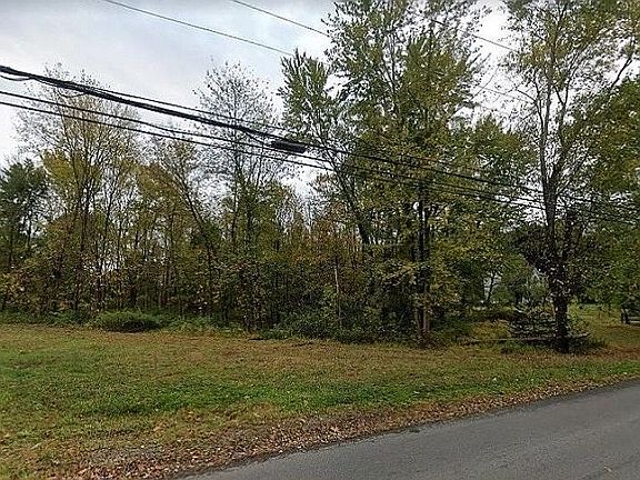 2nd image of 8 Park Pl