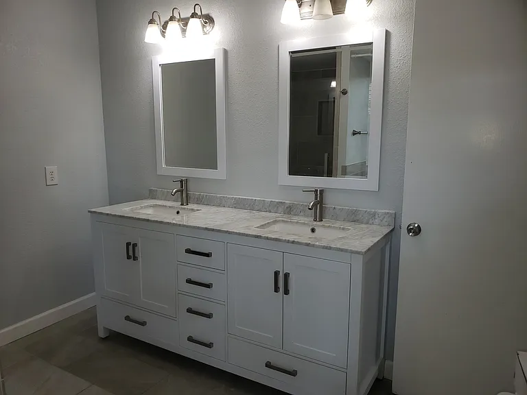 2697 Poplar Dr — Photo 8