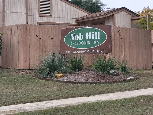 1051 Country Club Dr Photo 1