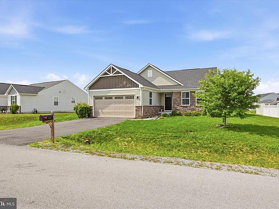 2nd image of 141 Bindweed Ct