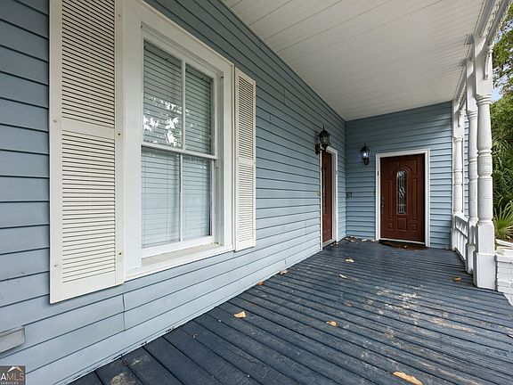 4th image of 1416 Lee St