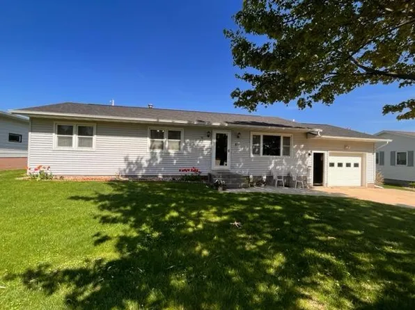 510 N 2nd St, Caledonia, MN 55921