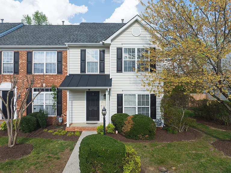 3850 Dominion Townes Cir — Photo 4