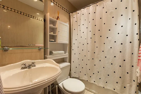 Rented by Corcoran | media 31