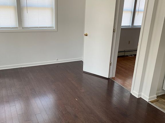 2nd image of 728 Anderson St APT 1