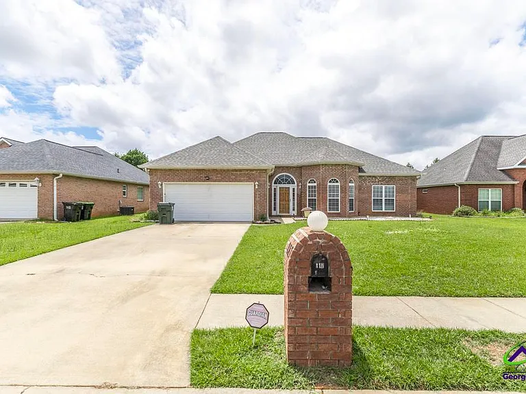 217 Sedgebrooke Dr — Photo 2