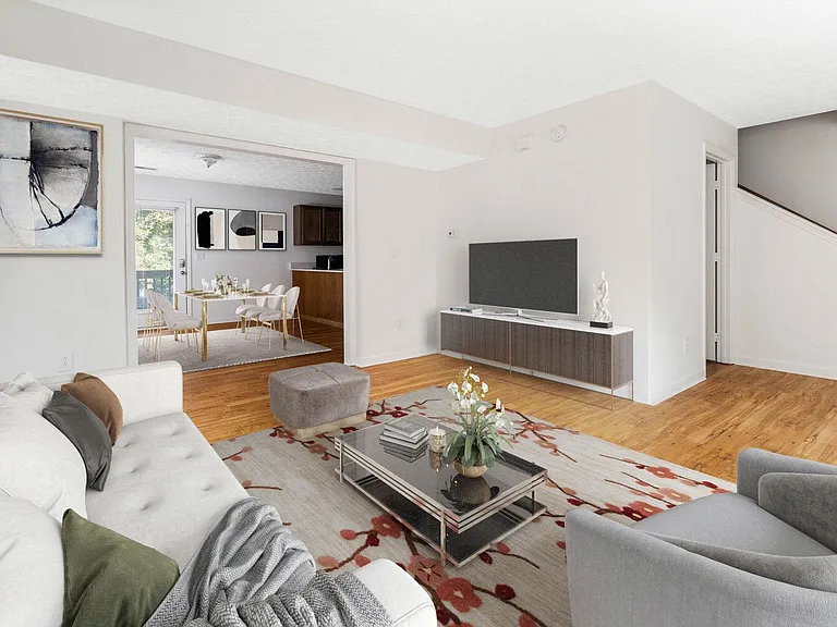 Eagle Creek Townhomes — Photo 16