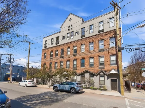 39-45 Bruen St #4, Newark City, NJ 07105