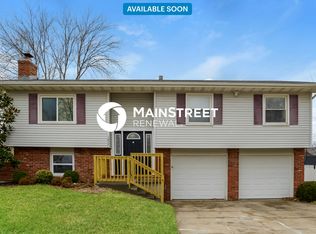 1857 W Chambery Dr, Olathe, KS 66061