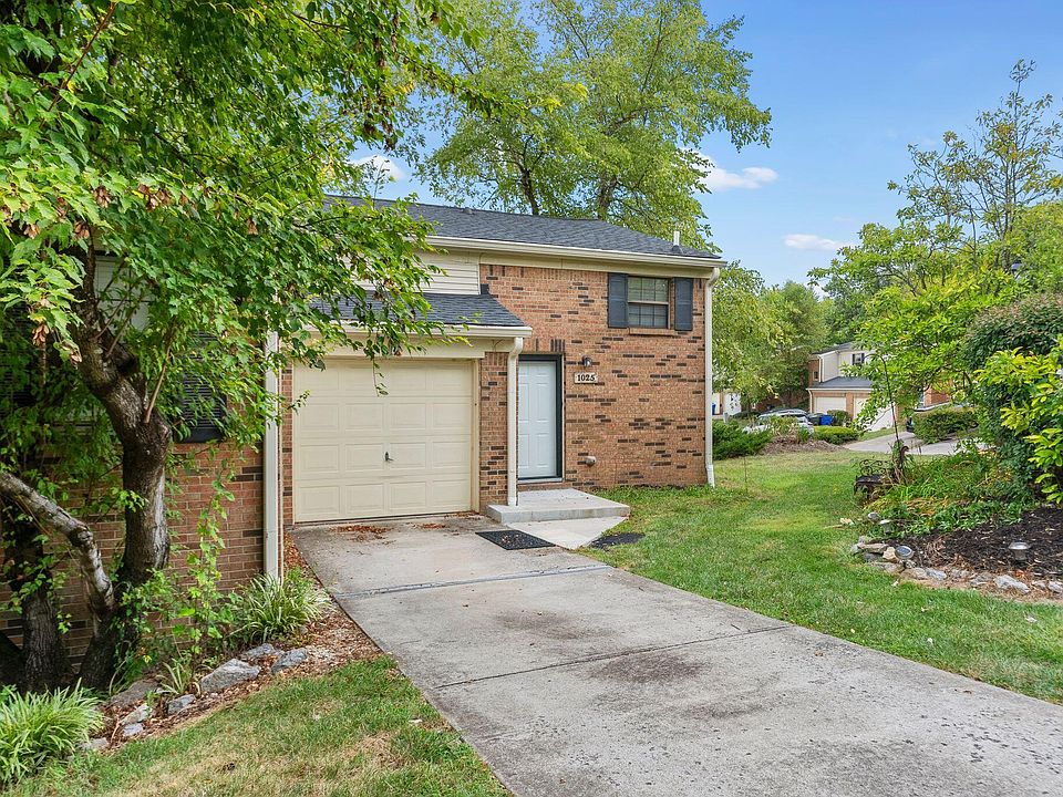 1st image of 1025 Lakefront Dr