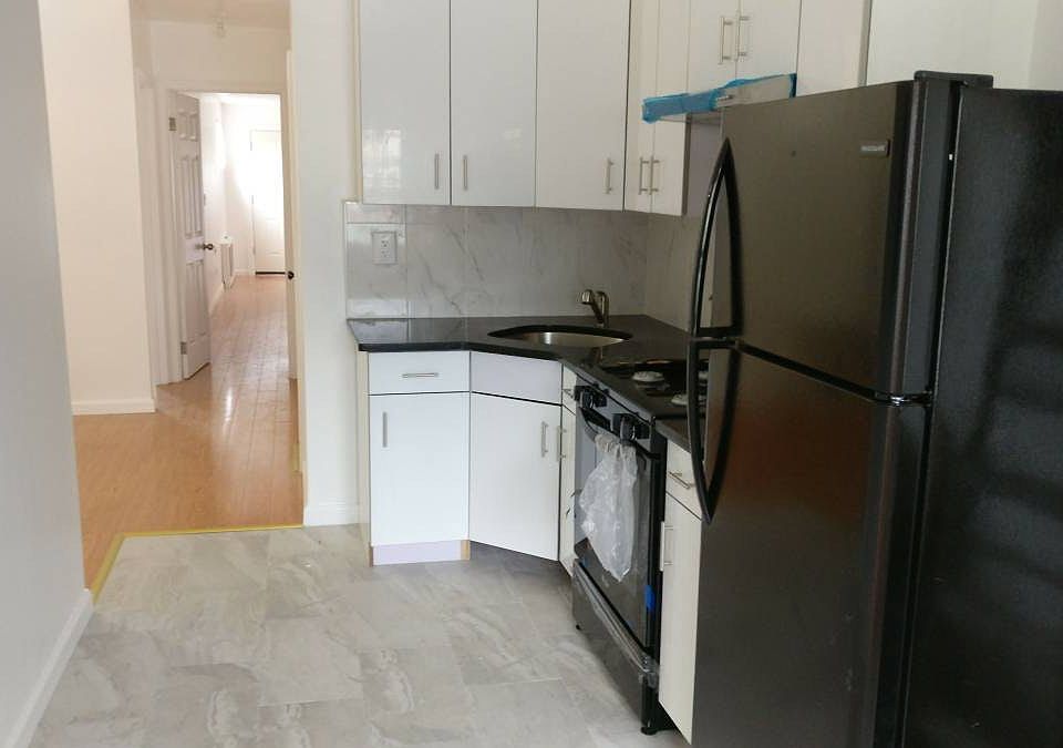 1st image of 5915 163rd St #2