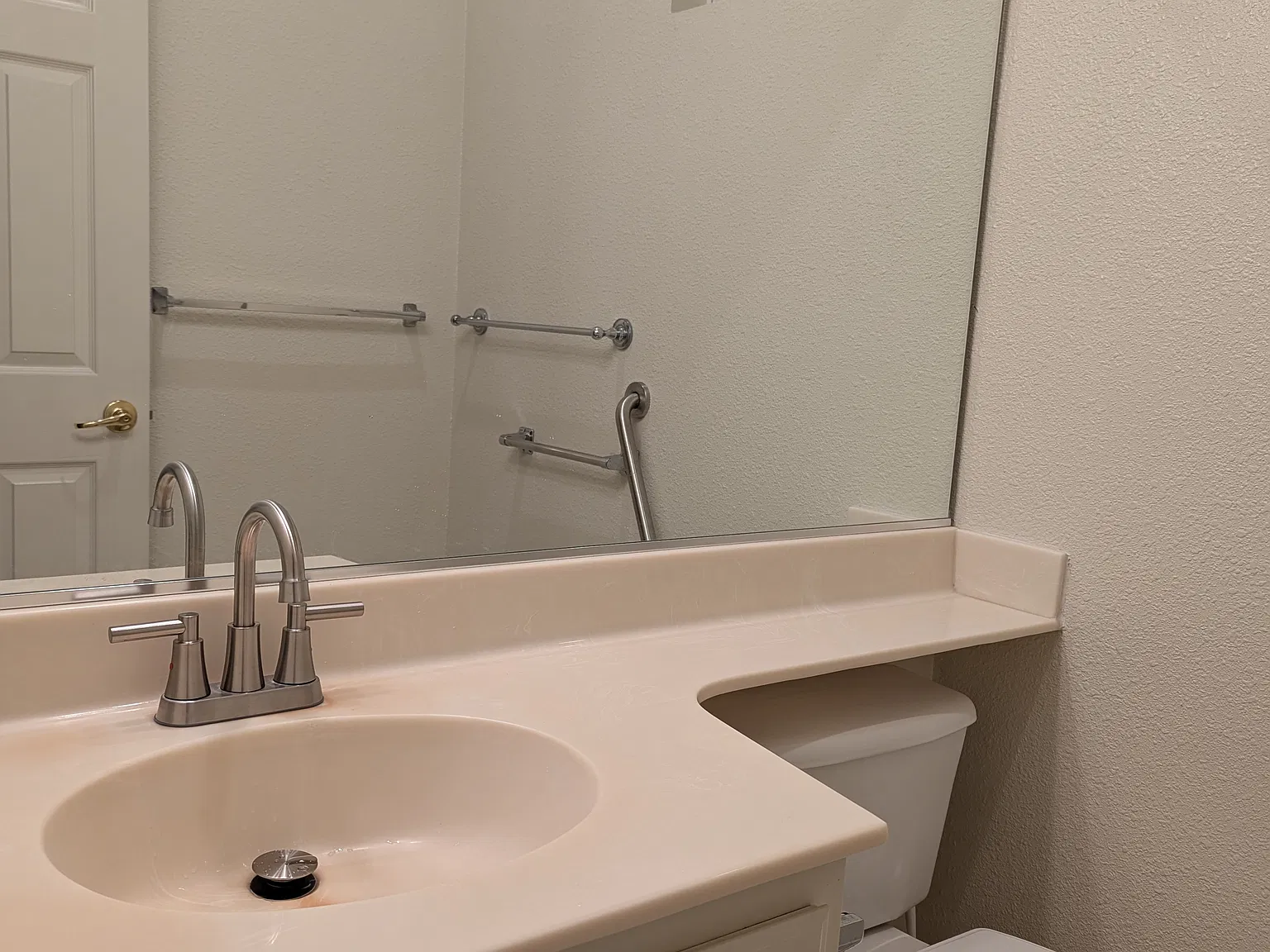Esperanca Ave, Santa Clara — Photo 2