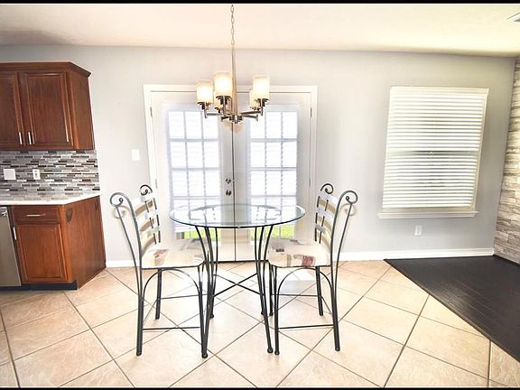 4th image of 23019 N Waterlake Dr