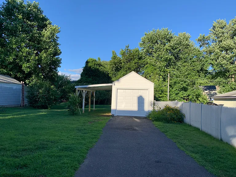 406 Oakwood Ave — Photo 18