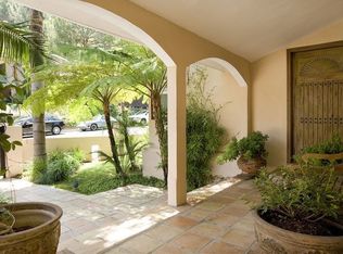 3721 Dixie Canyon Ave, Sherman Oaks, CA 91423