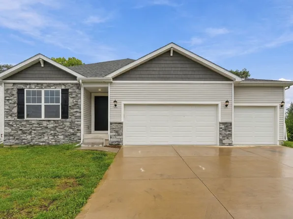 5082 Grandview Ave, Des Moines, IA 50317