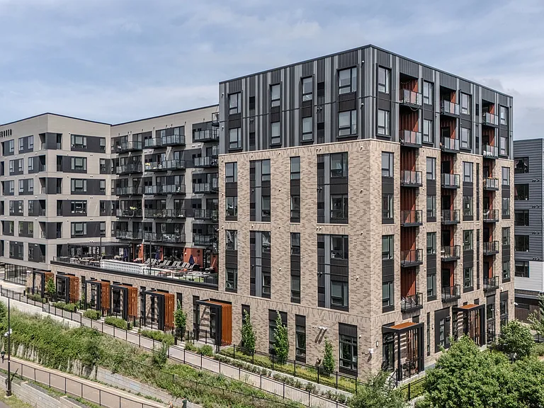 The Bohen Apartments — Photo 20