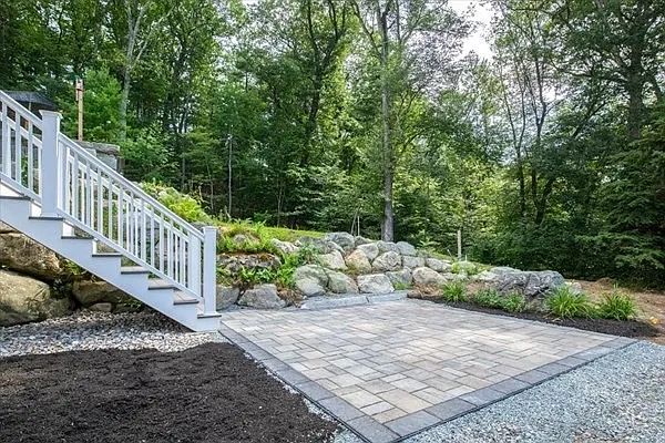 14 Norway Farms Dr #R — Photo 4