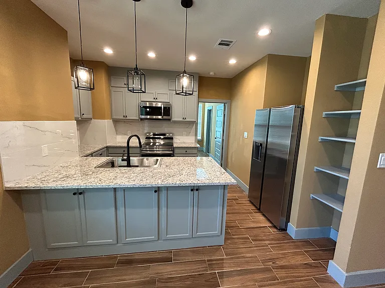 4534 N Shore Dr — Photo 24
