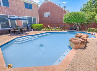 2225 Yaupon Dr, Irving, TX 75063