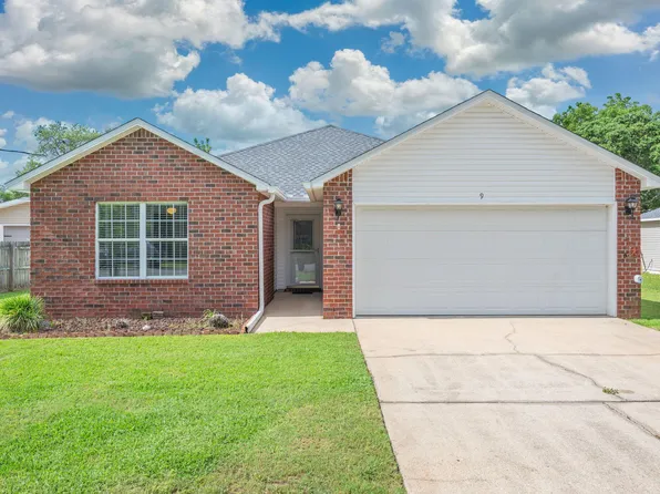 9 Newcastle Dr, Fort Walton Beach, FL 32547