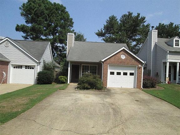 2nd image of 1814 Commonwealth Dr